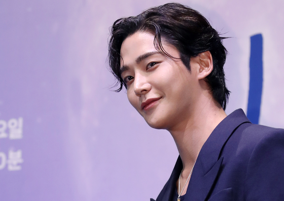 Rowoon Dipastikan Mulai Menjalani Wamil pada 21 Juli 2025 - Vibrance